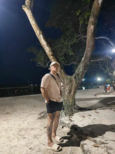 Escorts Davao City, Philippines EzekielCaisic
