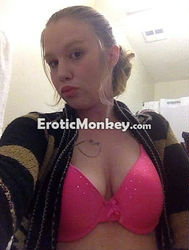 Escorts Winston-Salem, North Carolina Becca