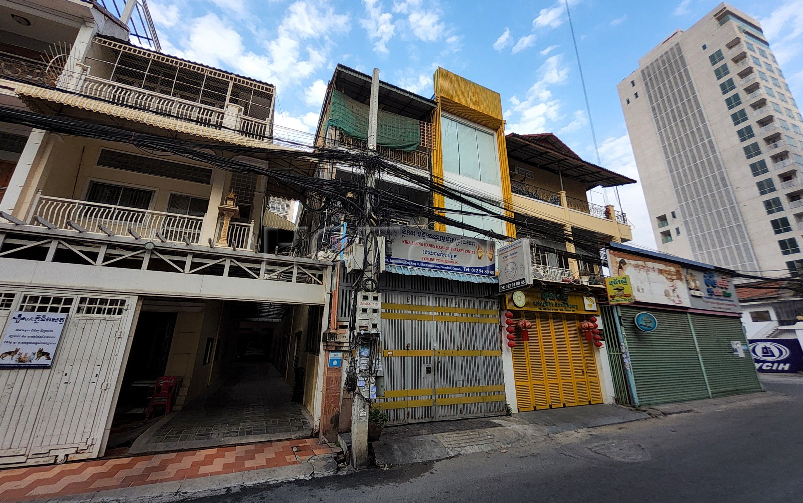 Phnom Penh, Cambodia Nika's Seeing Hands Massage Therapy Center