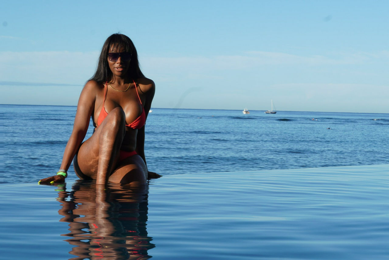 Escorts Houston, Texas Nidia