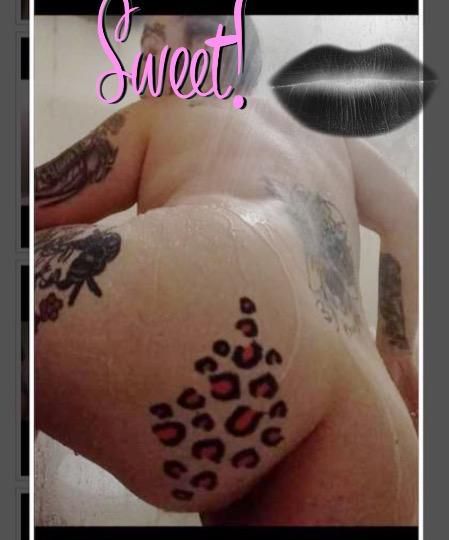 Escorts Albany, New York Late Night Snack With Passionate Playful Pinky In/Out