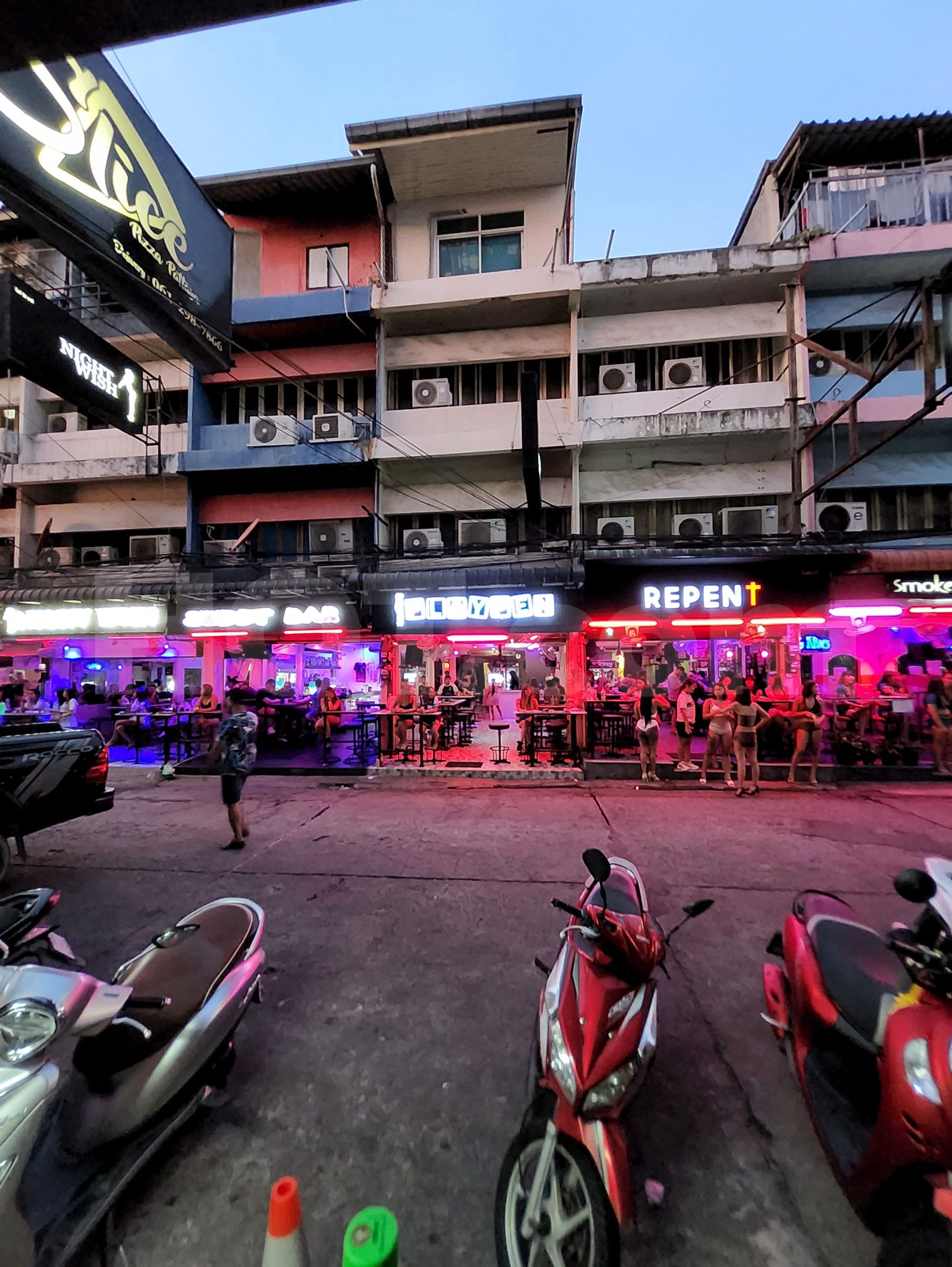 Pattaya, Thailand Playpen Bar