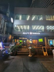 Beer Bar Bangkok, Thailand Bully's Bangkok