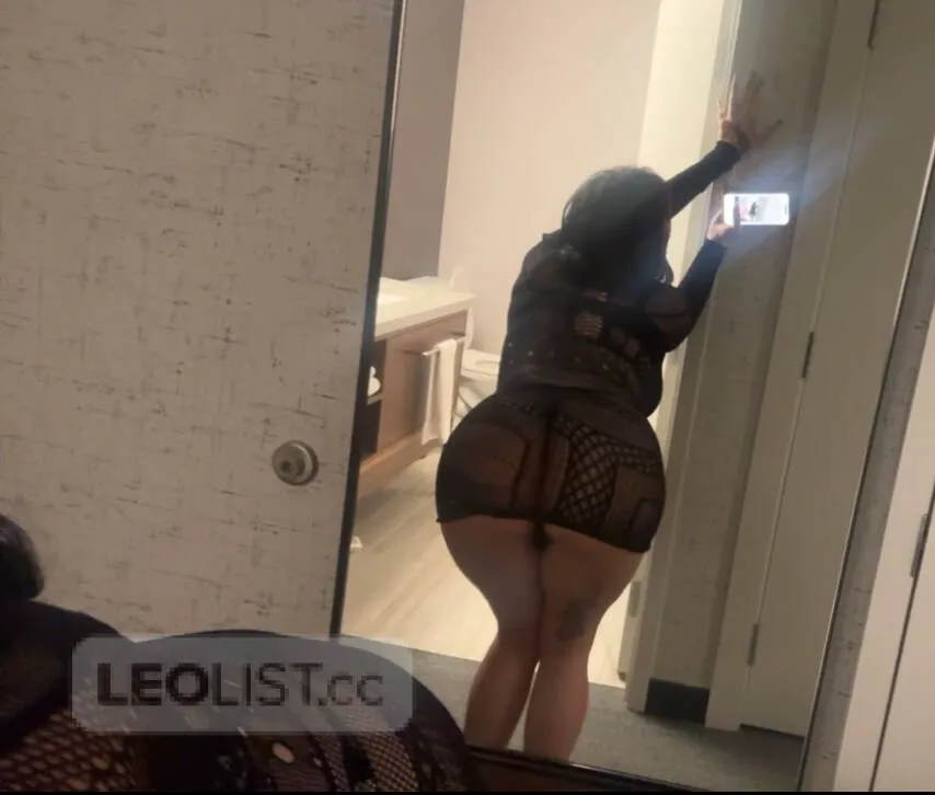 Escorts Hamilton, Ontario Big Titty Tiffany
