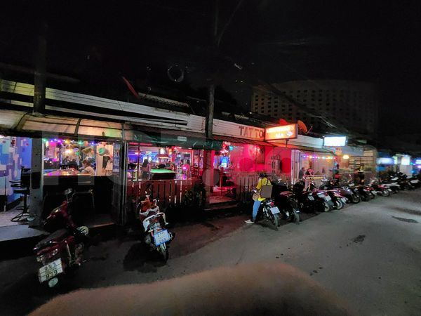 Beer Bar / Go-Go Bar Chiang Mai, Thailand King Kongs Bar