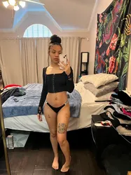 Escorts Etobicoke, Ontario I’m down too Fuck 🍆🍑always available💦Text: 