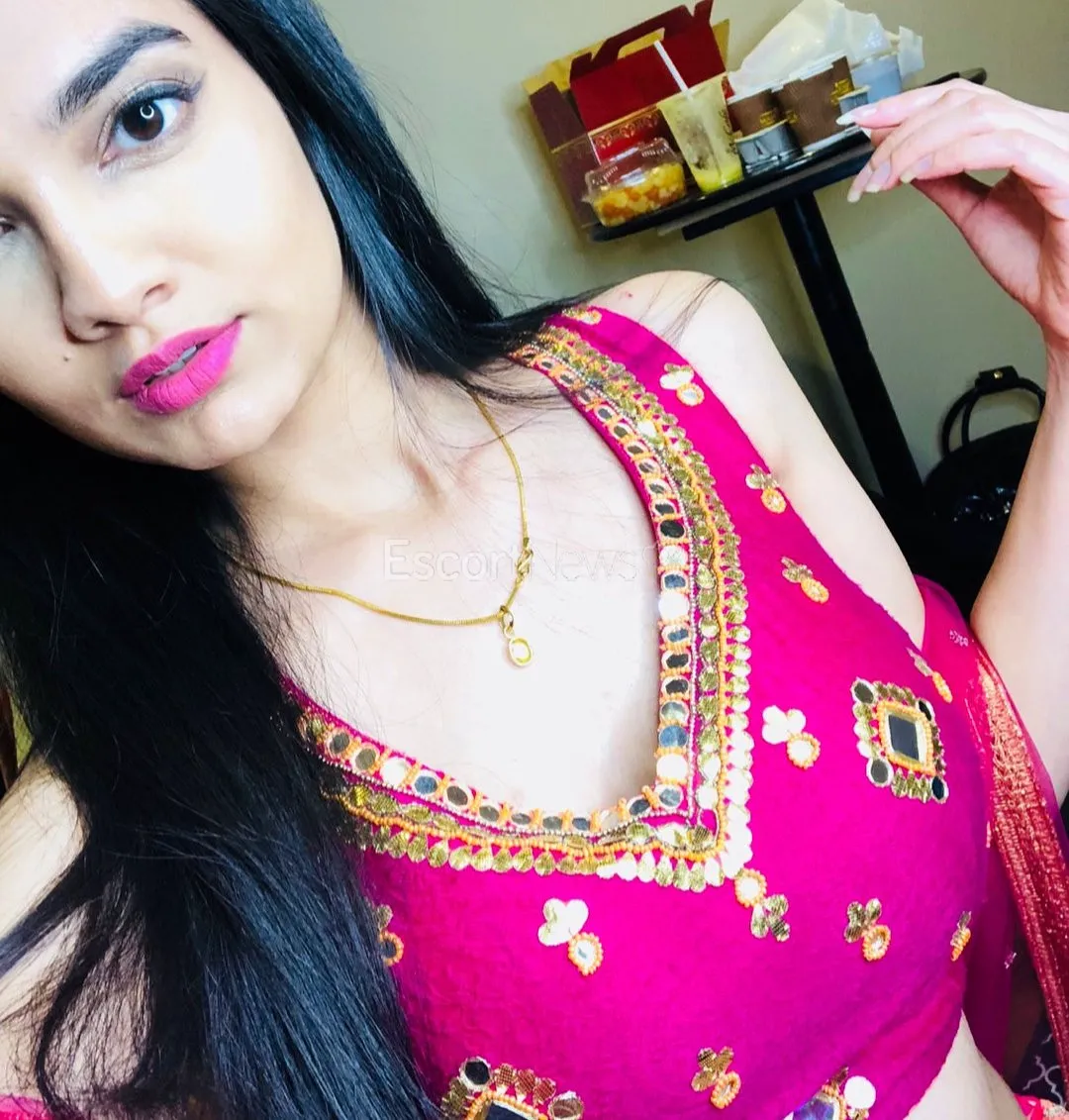 Escorts India aaliyaw