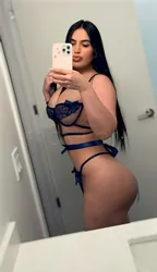 Escorts Chicago, Illinois Roxi