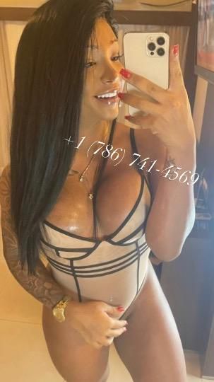 Escorts Birmingham, Alabama Sexy Ts Brielle 💕 Just Arrived to 🇺🇸 Ready to have Lots of fun with my long 🍆