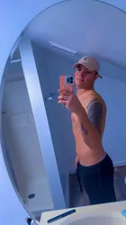 Escorts Nashville, Tennessee AndyWzz