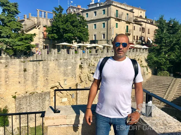 Escorts Cannes, France null