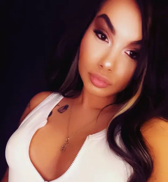 Escorts Phoenix, Arizona Karina