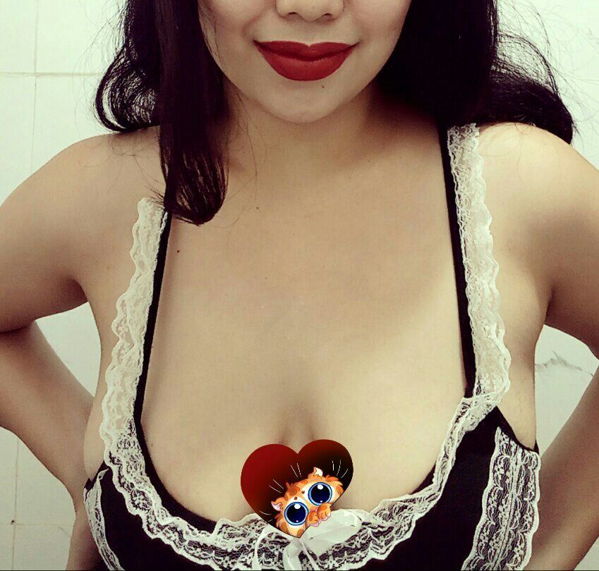Escorts Makati City, Philippines SEXY HOT YOUNG MILF CONTENT CREATOR
