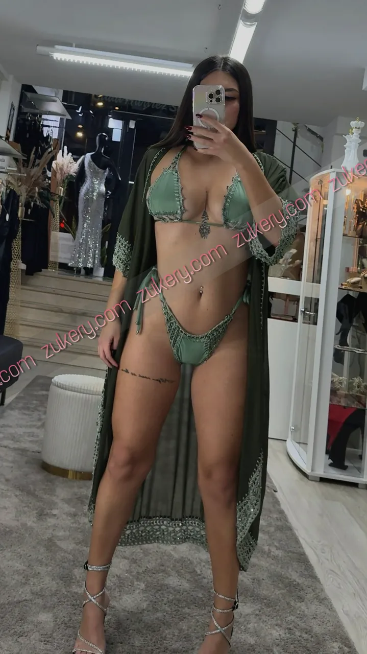 Escorts Madrid, Spain VALENTINA MCKENZIE