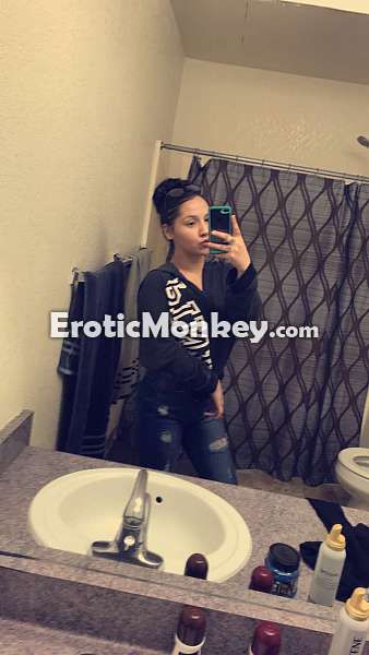 Escorts Bakersfield, California Benz Stackinn