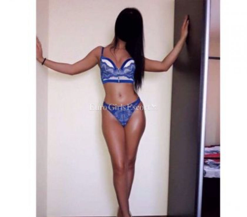 Escorts Bristol, England Adinn