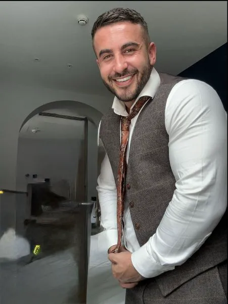 Escorts Durham, England StraightStevo