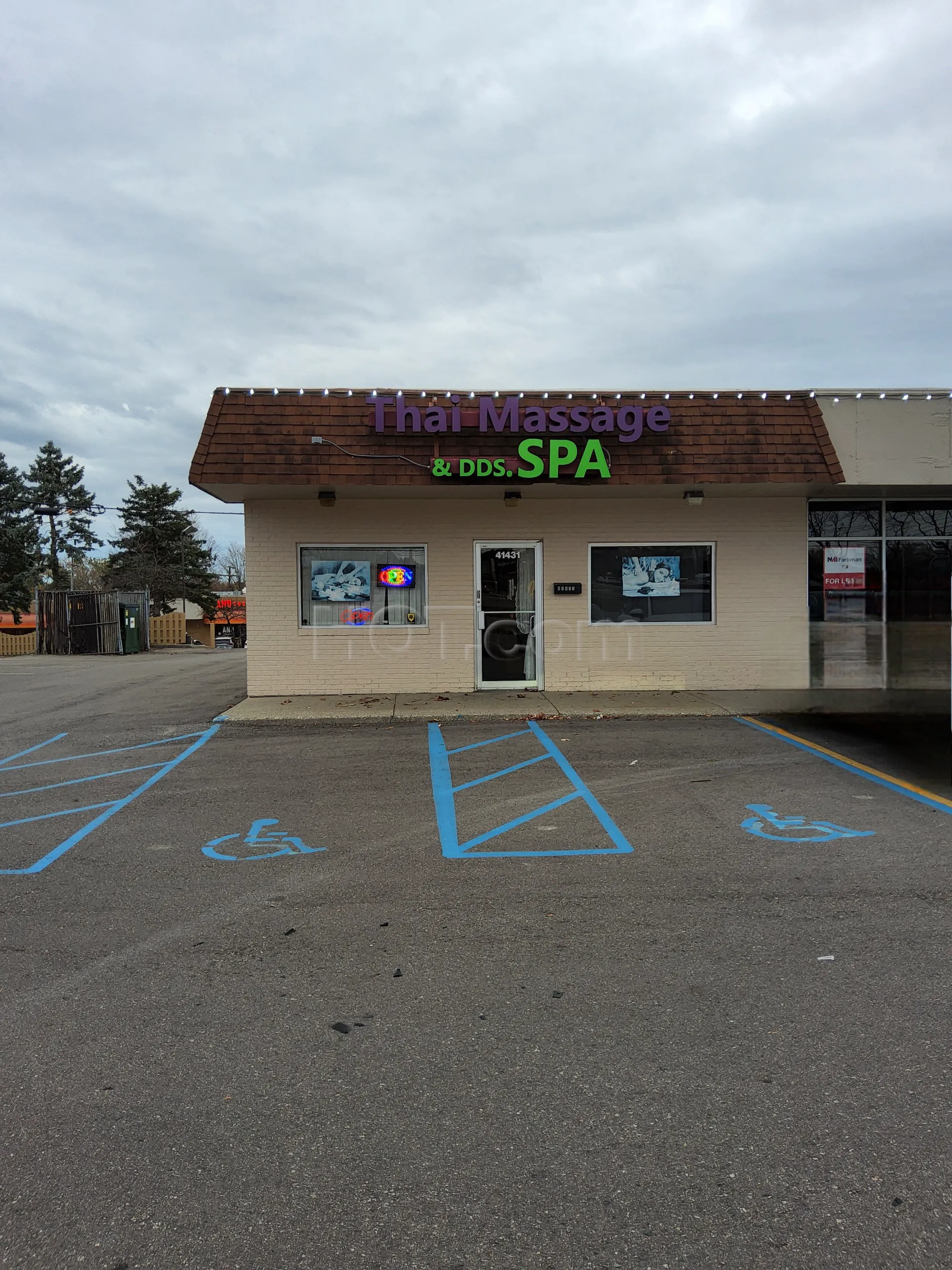 Novi, Michigan Thai Massage & DDS Spa