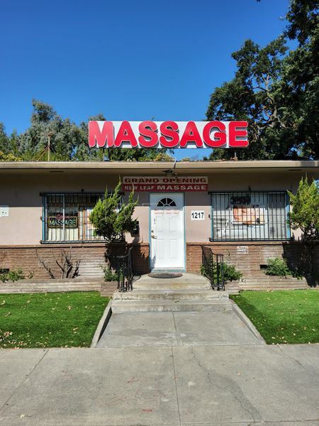 Massage Parlors Stockton, California Moon Light Massage Center