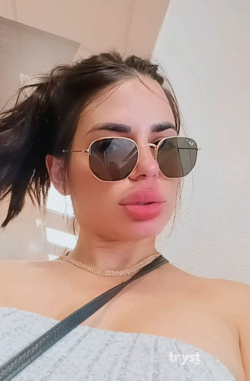 Escorts New York City, New York Angie | Cubana  %real