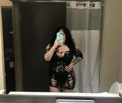 Escorts Hamilton, Ontario Elle