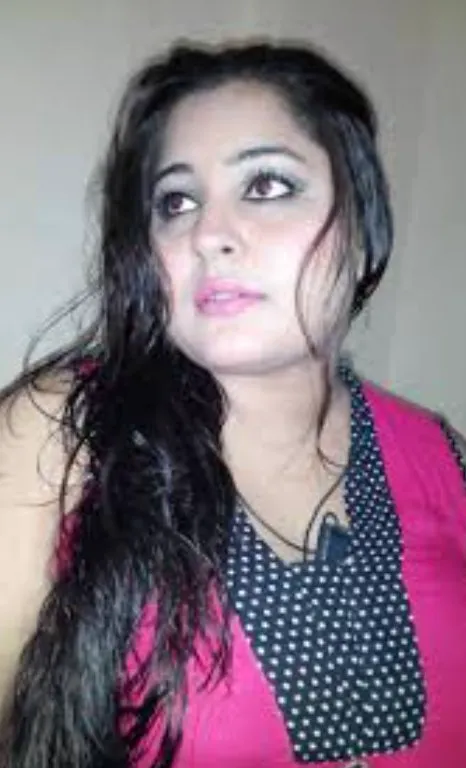 Escorts Madrid, Spain Sadia Khan Pakistani escortgirls Madrid