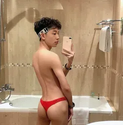 Escorts Philadelphia, Pennsylvania YoungerAsianBoy