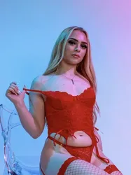 Escorts Houston, Texas SEDUCTIVE BLONDE Ready to Play