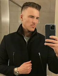 Escorts Chicago, Illinois ZanderSkarsgard