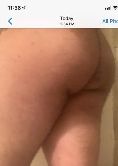 Escorts The Bronx, New York Looking for a TS or couple