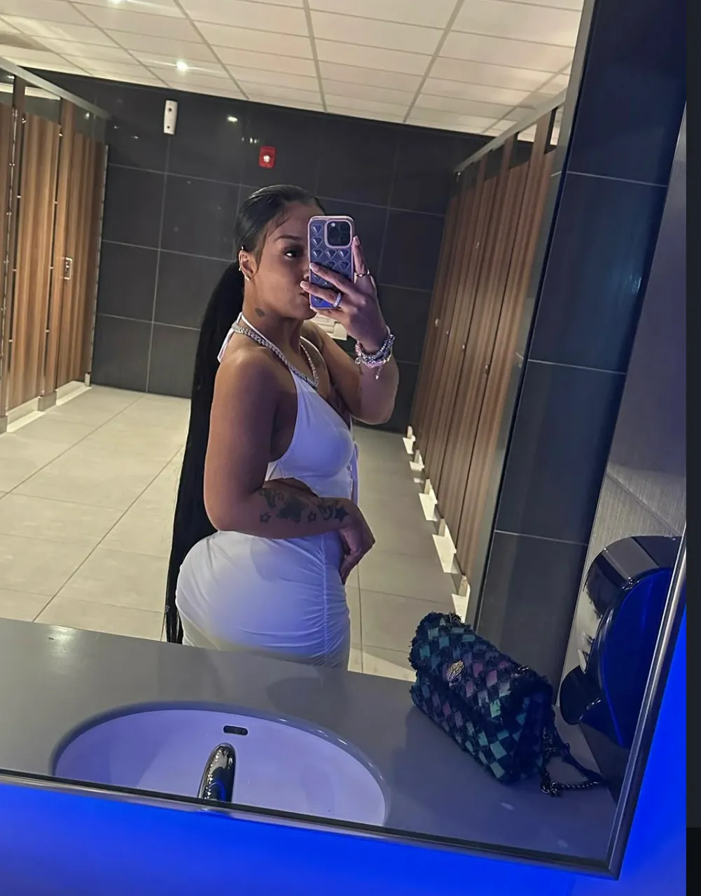 Escorts Modesto, California MY WET 💦👅 IS READY TO TAKE IN SOME GOOD HARD COCK THAT WANT SOME JUICES