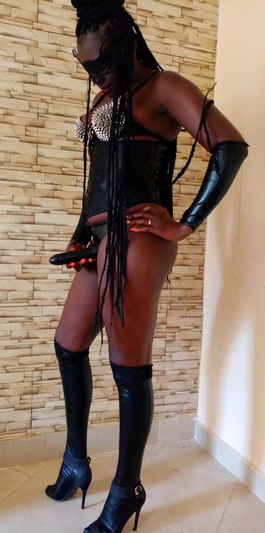 Escorts Nairobi, Kenya Mistress Nina