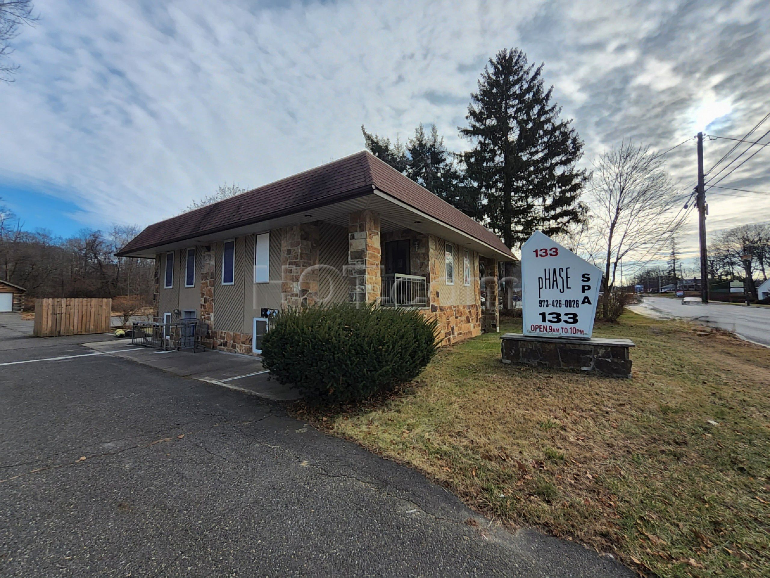 Budd Lake, New Jersey Phases Spa