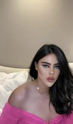 Escorts Riyadh, Saudi Arabia قموري ليدي بوي big dick