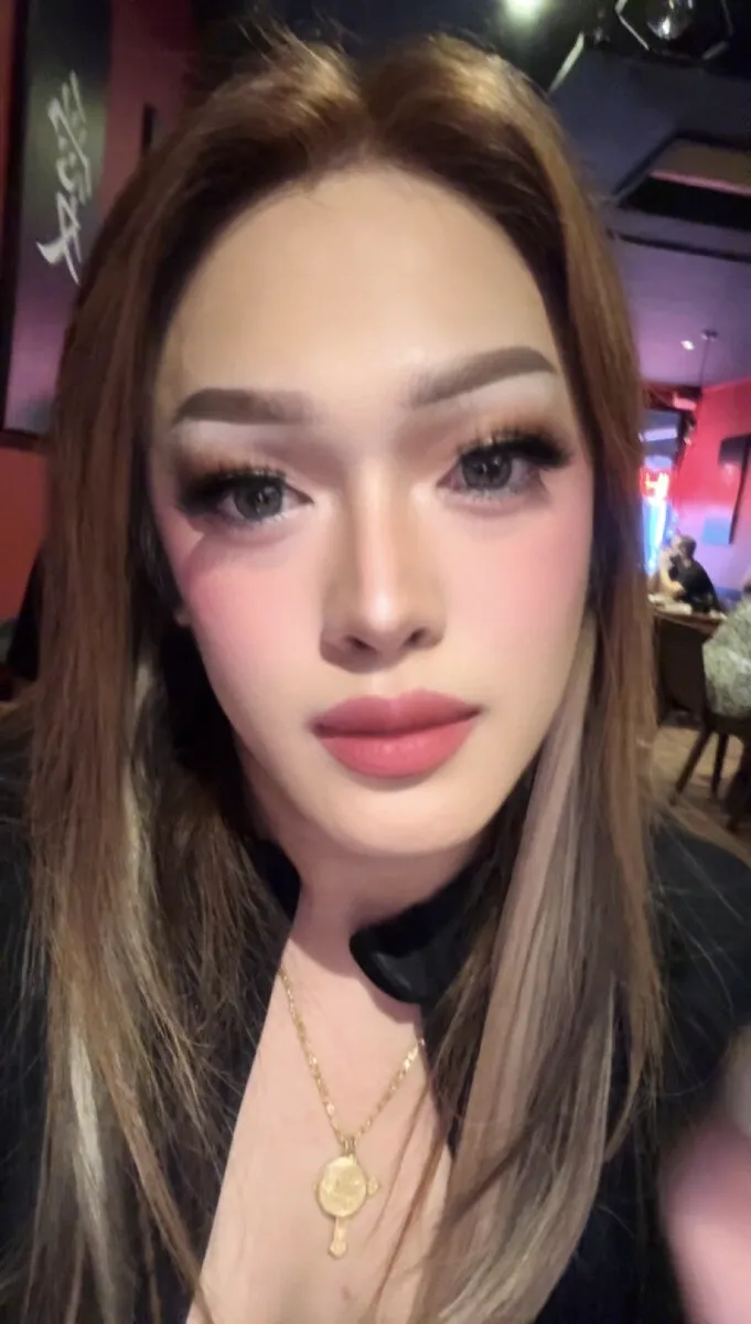 Escorts London, England Mistress Filipina