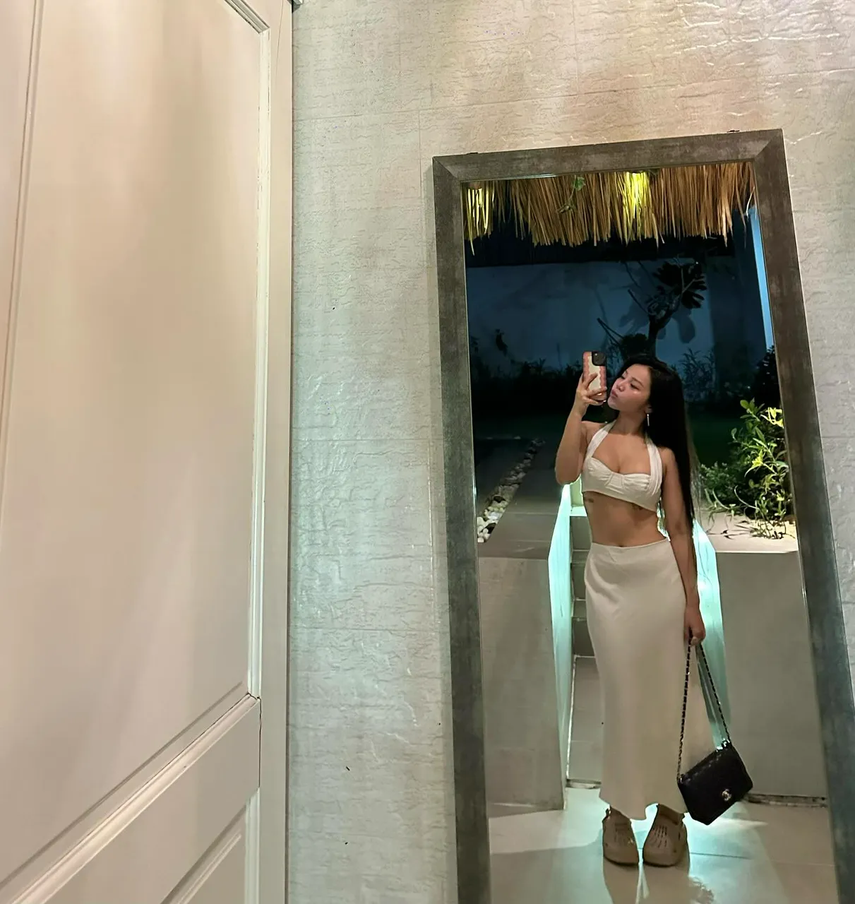 Escorts Bali, Indonesia Lousi