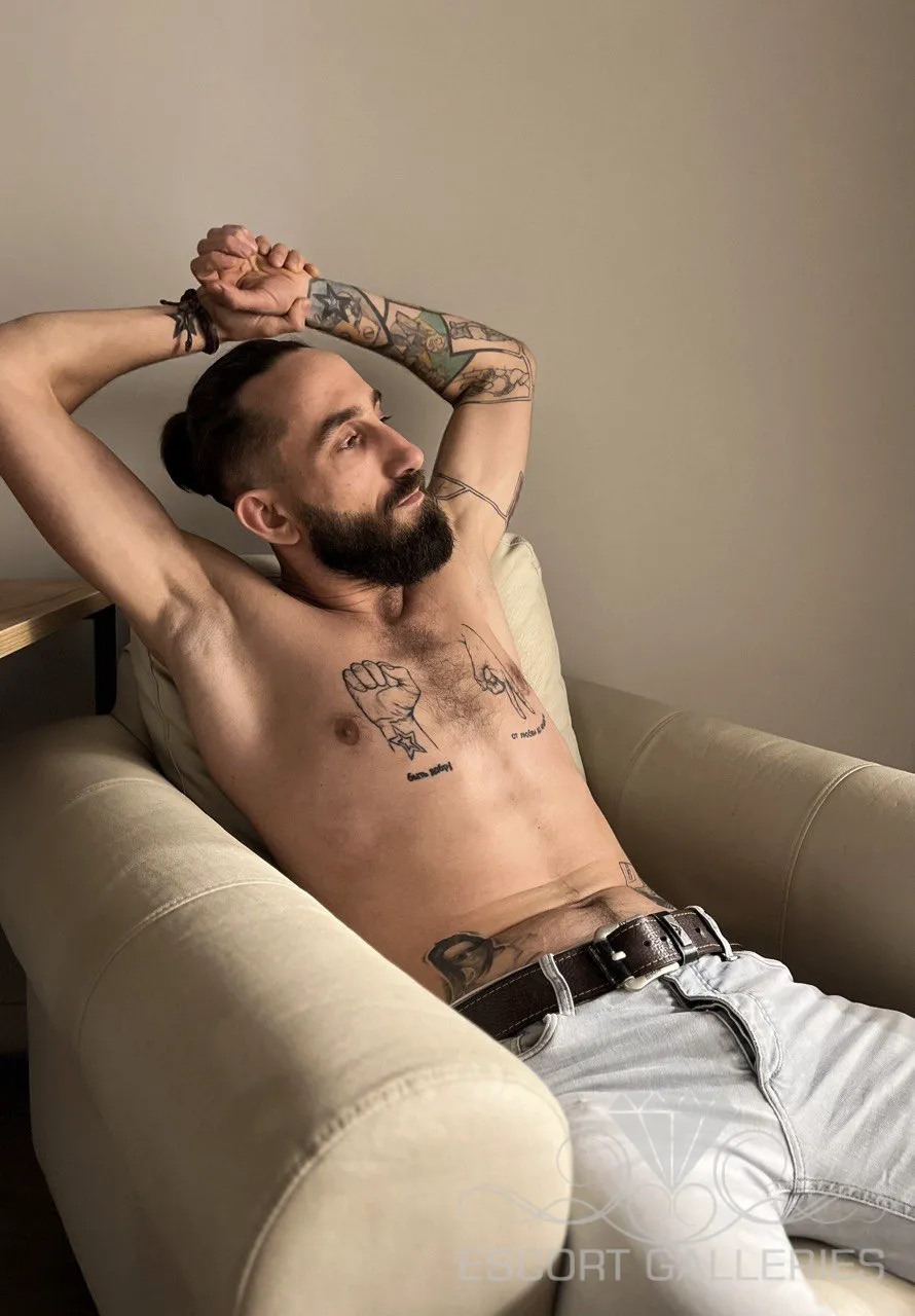 Escorts Moscow, Russia Alexander