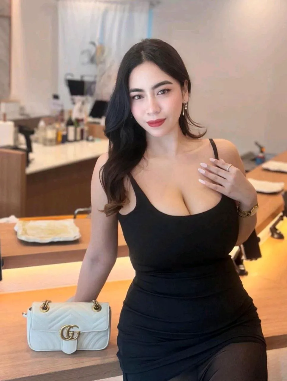 Escorts Osaka, Japan Cherry