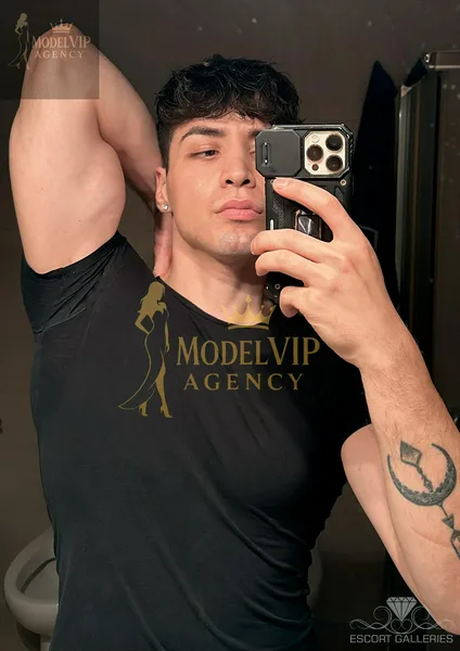 Escorts Dubai, United Arab Emirates null