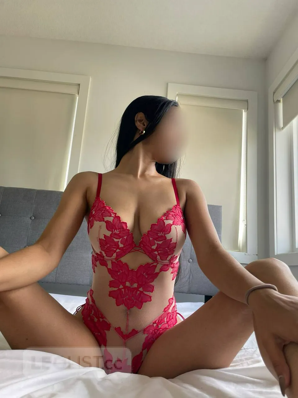 Escorts London, Ontario BBBJ DATY DFK | Indian hottie Dia Sen