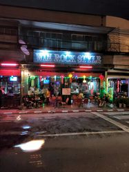 Beer Bar Chiang Mai, Thailand Win Rock Style