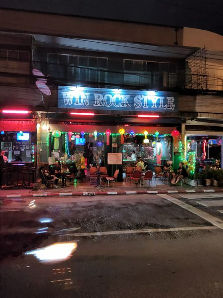 Beer Bar / Go-Go Bar Chiang Mai, Thailand Win Rock Style