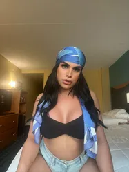 Escorts Detroit, Michigan KarolinaKaviar