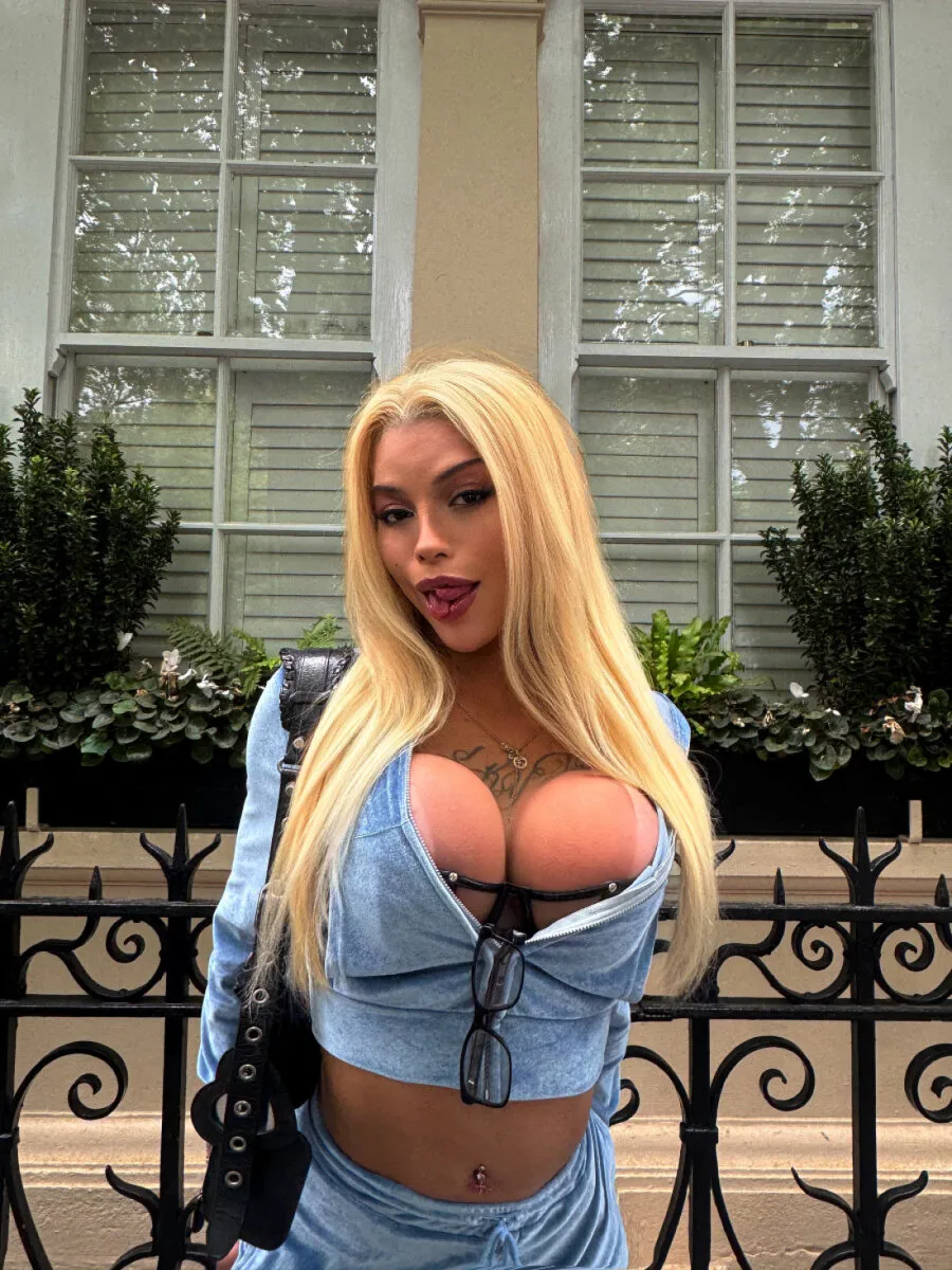 Escorts London, England Luna Luv