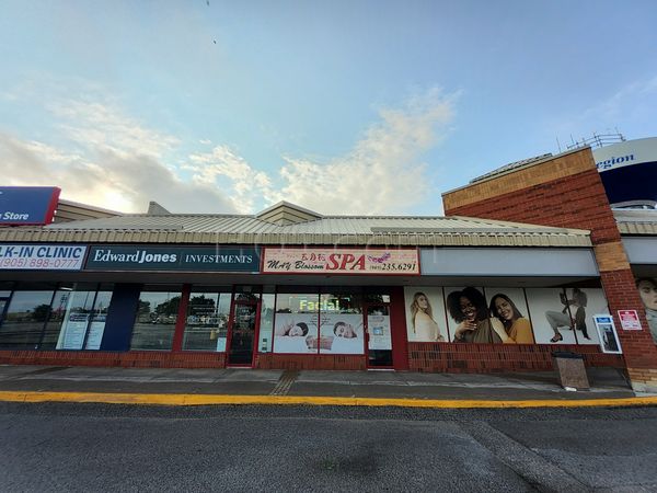 Massage Parlors Newmarket, Ontario May Blossom Spa