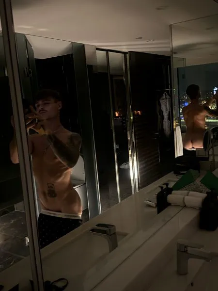 Escorts Brisbane, Australia NoahLuka