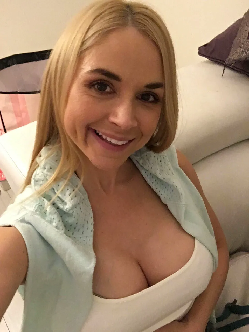 Escorts Owen Sound, Ontario Leah