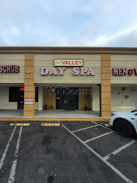 Massage Parlors Reseda, California New Valley Day Spa