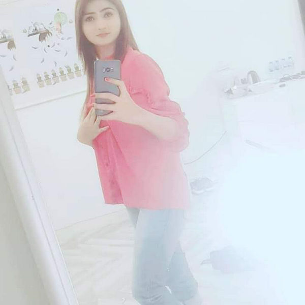 Escorts Abu Dhabi, United Arab Emirates Sanjana