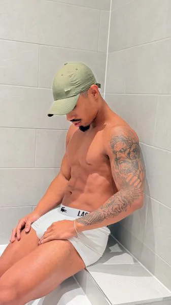 Escorts Preston, England XxCarlosDXx